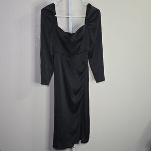 Wilfred Black‎ Sheath Dress with Sweetheart Neckline